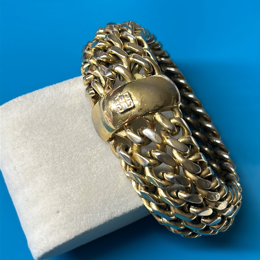 🖤GIVENCHY RARE bangle - Picture 4 of 14